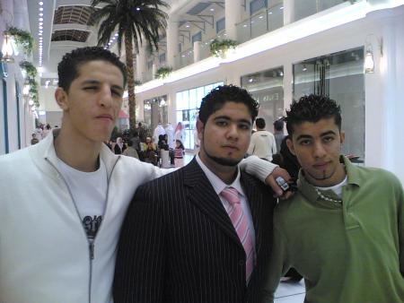 sido me and momen nhar al3eed