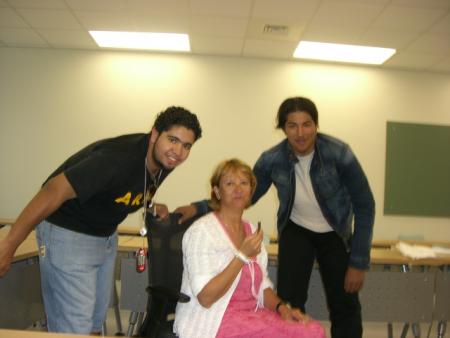 me and mis cindy modrsty and my cusent 7amooood
